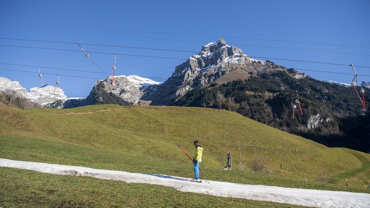 Teplé Alpy bez sněhu? Problém pro nás, ne pro přírodu, říká kapacita oboru